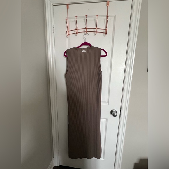 Aritzia Dresses & Skirts - Aritzia dress